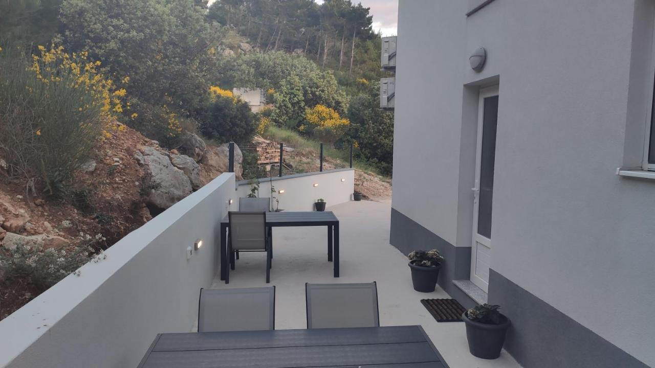 Luxury Apartment Pape Baska Voda Ngoại thất bức ảnh